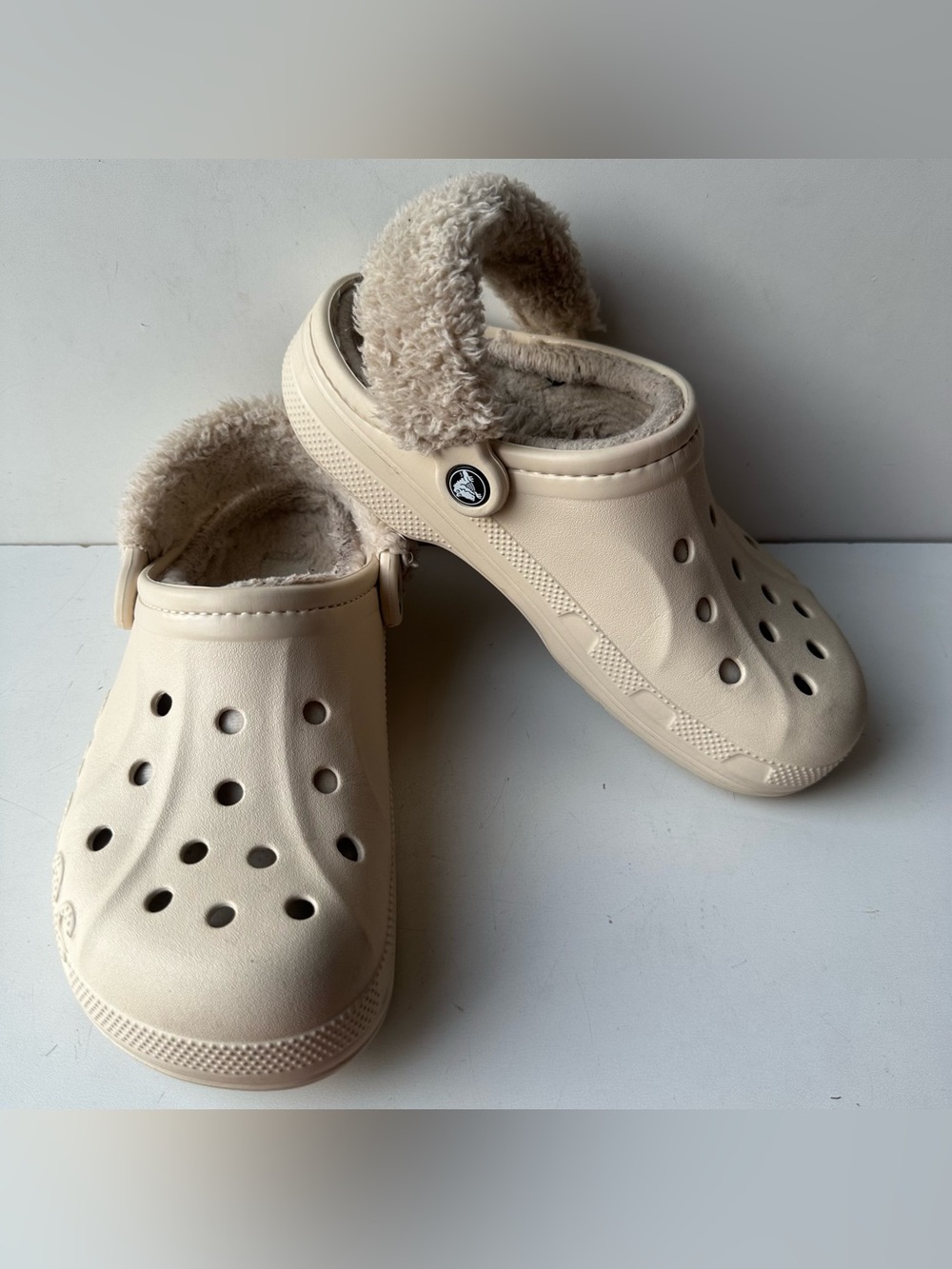 Crocs Classic Lined Clogs Beige Fleece Fur Slip On Shoes M6 W8 Unisex
